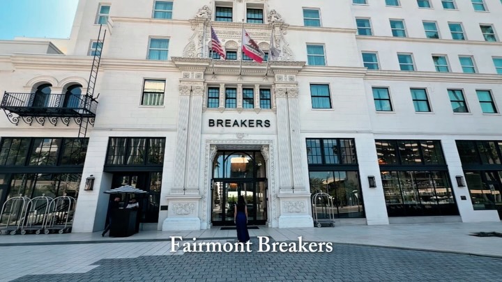 The stunning exterior and grand architecture of the Fairmont Breakers Long Beach