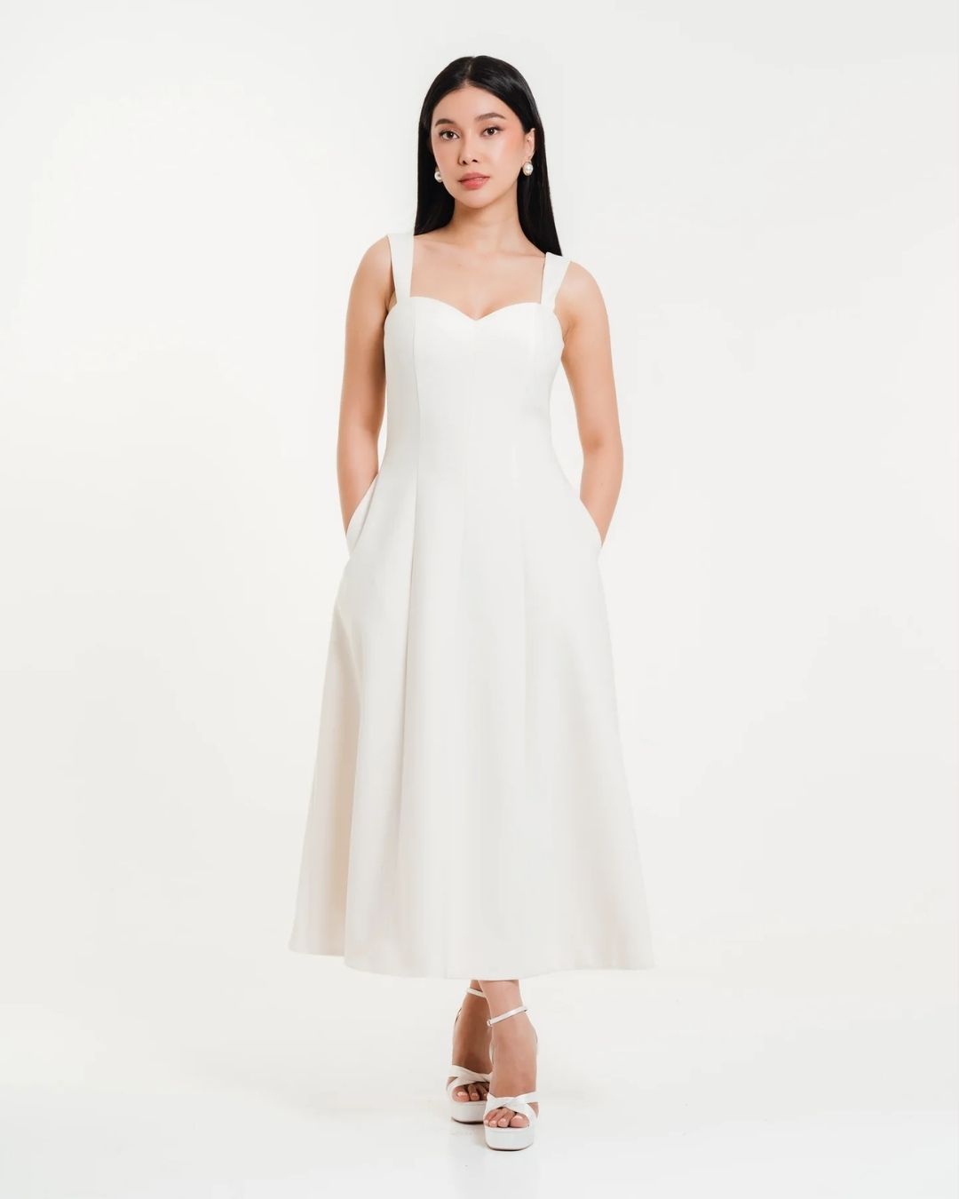Classic Sweetheart Midi Dress